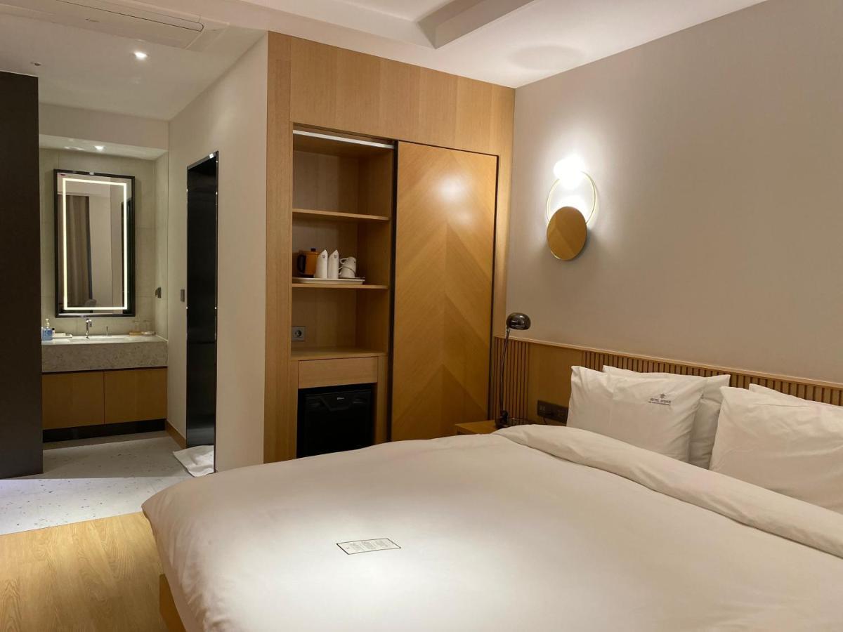 Hotel Avenue Changwon Exterior foto