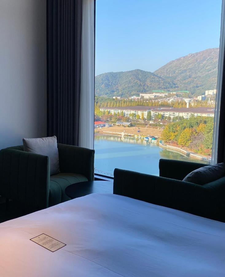 Hotel Avenue Changwon Exterior foto