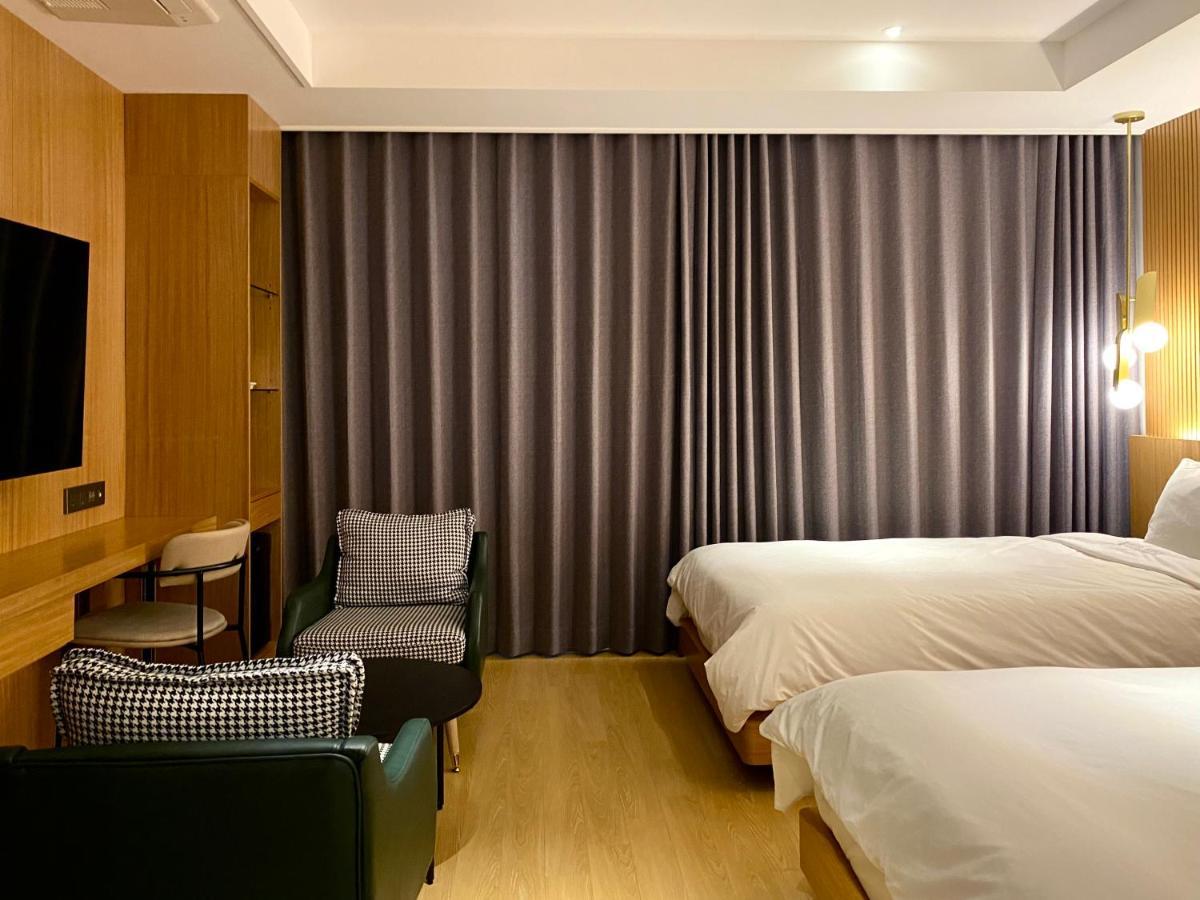Hotel Avenue Changwon Exterior foto
